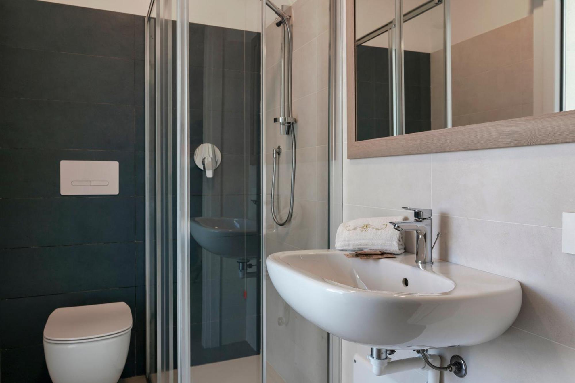 Malvezzi Apartments Desenzano del Garda Ngoại thất bức ảnh